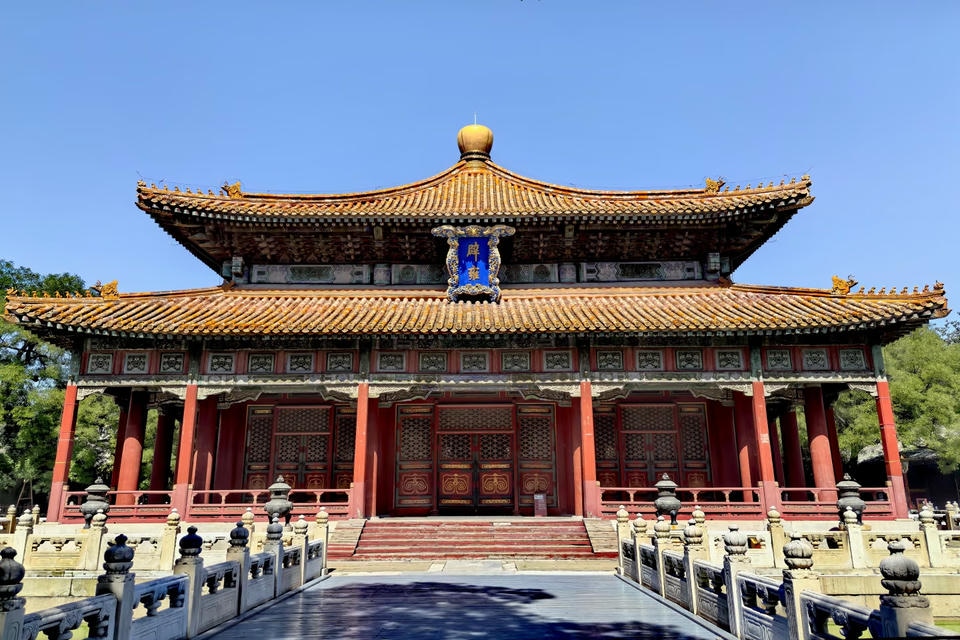 Private guide at Guozijian