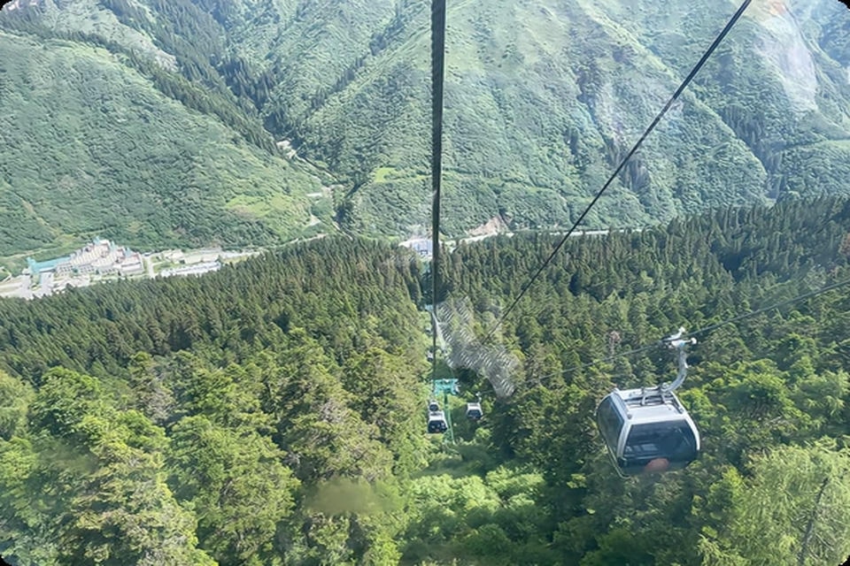 Private guide at Huanglong Scenic Area Chairlift Ride Up