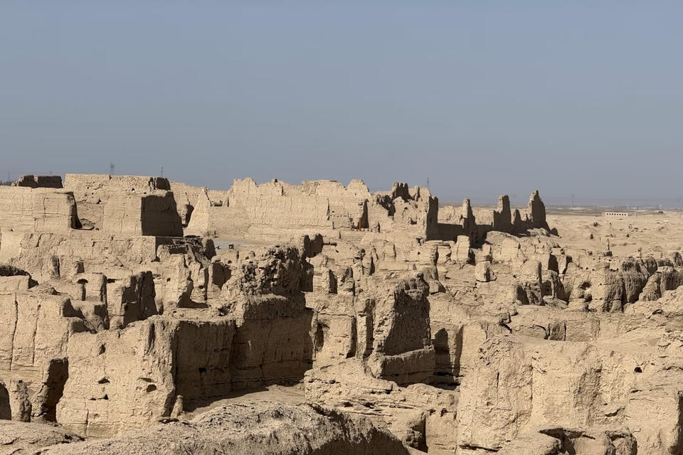 Private guide at Jiaohe Ancient City