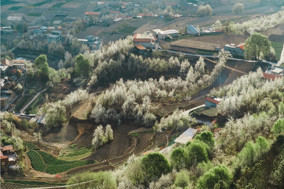 Private guide at Jinchuan Valley