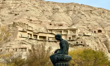 Private guide at Kizil Grottoes ancient cave paintings