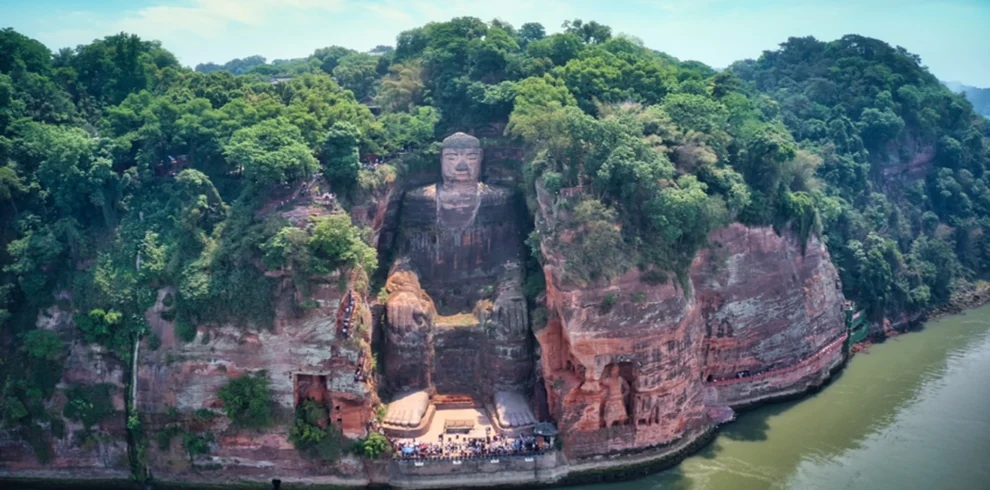 Private guide at Leshan Giant Buddha river view scenic landscape