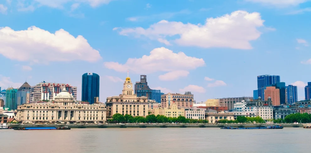 Private guide at Shanghai Bund skyline night view