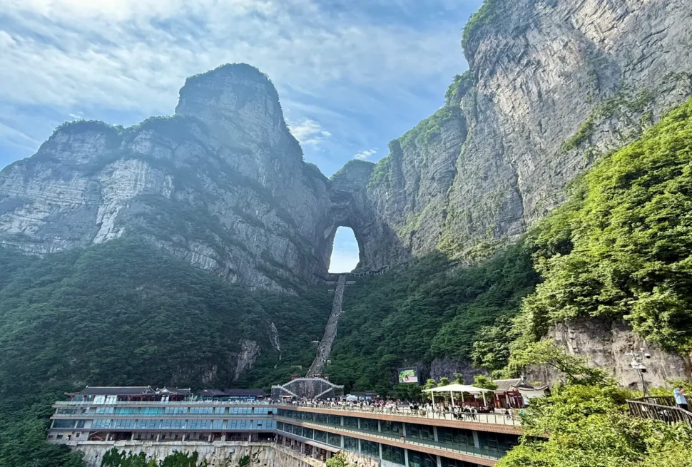 Private guide at Tianmen Mountain glass skywalk