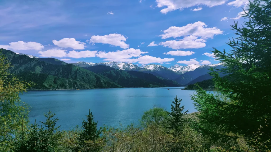 Private guide at Heavenly Lake of Tianshan mountain scenery