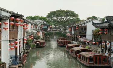 Private guide at jiangsu suzhou