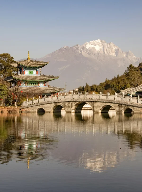 Private guide at lijiang black dragon pool