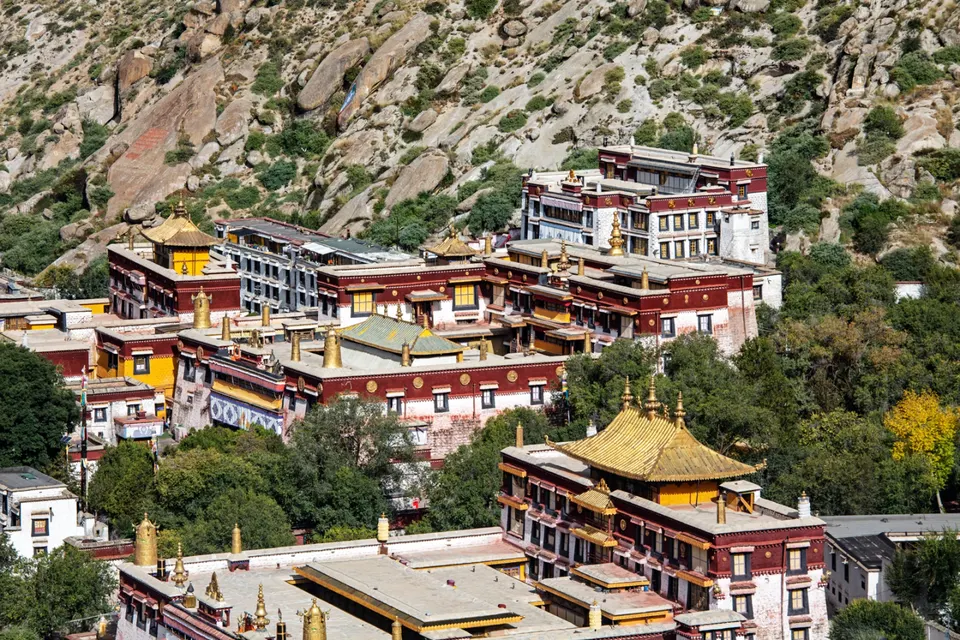 Private guide at sera monastery