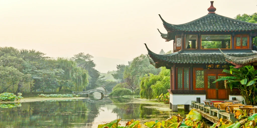 Private guide at west lake