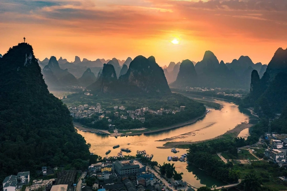 Karst peaks and countryside scenery in Guilin and Yangshuo in October