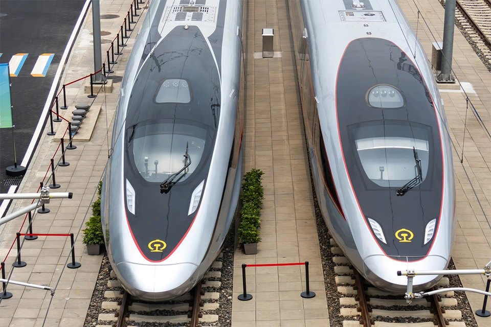 Multi-city China journey combining heritage sites, scenic landscapes, and modern cities.
